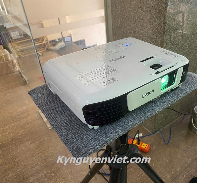 Máy chiếu Epson giá rẻ