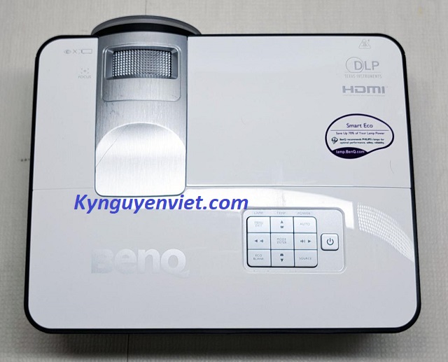 Máy chiếu BenQ MW817st